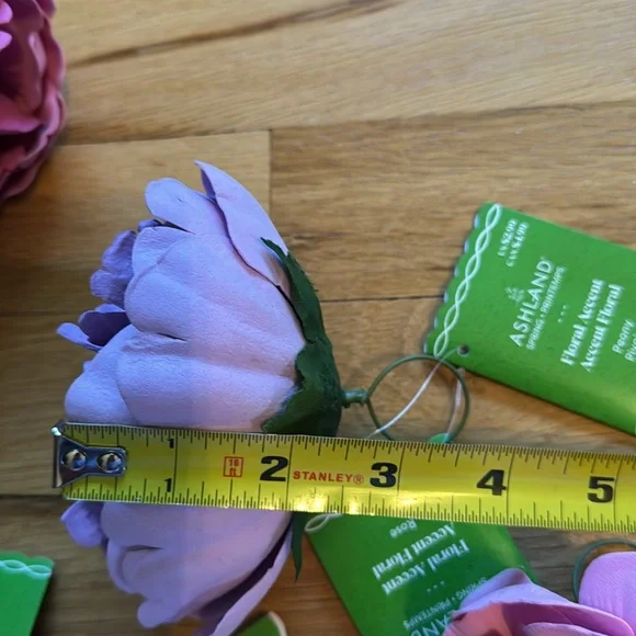 NWT Bundle of 13 Assorted Faux Flower Accents - Peony, Rose & Hydrangea 🌹 - Picture 13 of 16